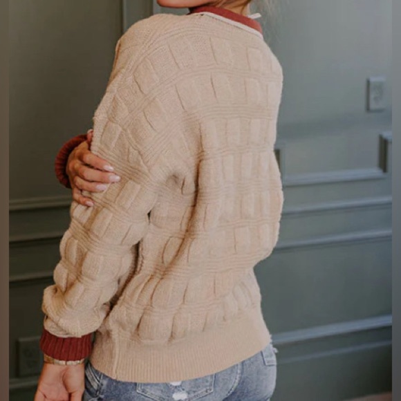 Cozy Beige Sweater - Picture 3 of 4
